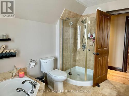 241 4Th Street Crescent, Hanover, ON 