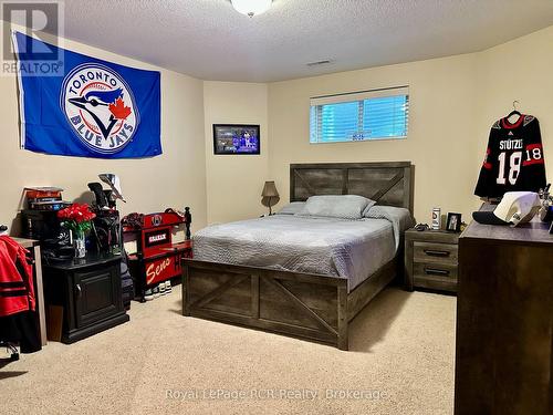 241 4Th Street Crescent, Hanover, ON 
