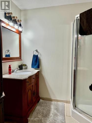 241 4Th Street Crescent, Hanover, ON 