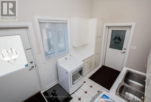 67 Stockdale Crescent, Richmond Hill, ON 