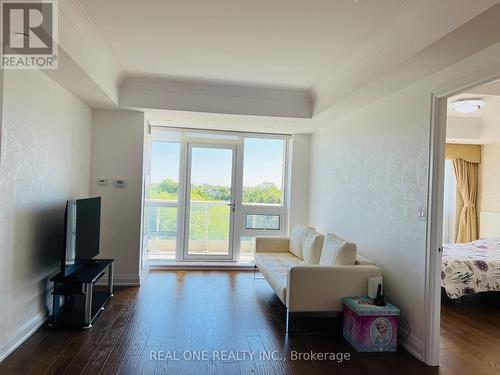 612 - 15 Stollery Pond Crescent, Markham, ON 
