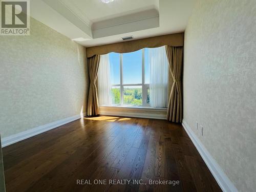 612 - 15 Stollery Pond Crescent, Markham, ON 
