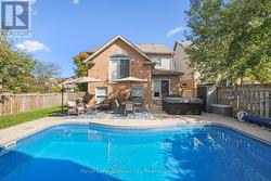 273 CARRINGTON DRIVE Guelph (Kortright West), ON N1G 5H3