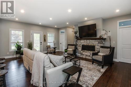 55 Beaufort Crescent, Tiny, ON 