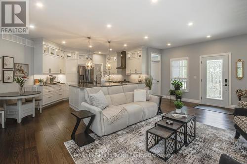 55 Beaufort Crescent, Tiny, ON 