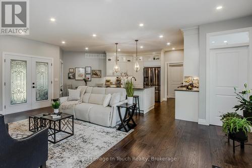 55 Beaufort Crescent, Tiny, ON 