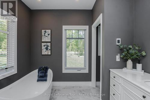 55 Beaufort Crescent, Tiny, ON 