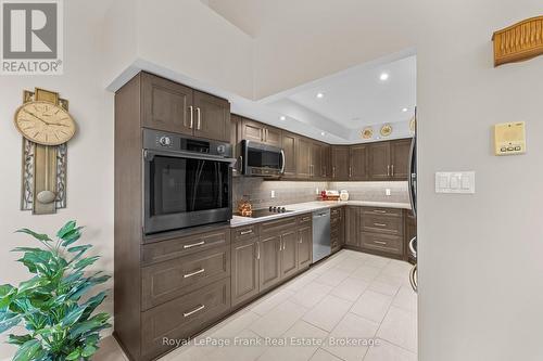 403 - 1 Sherwood Street, Kawartha Lakes (Bobcaygeon), ON 
