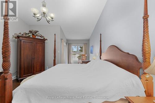 403 - 1 Sherwood Street, Kawartha Lakes (Bobcaygeon), ON 