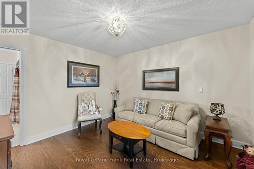 403 - 1 Sherwood Street, Kawartha Lakes (Bobcaygeon), ON 