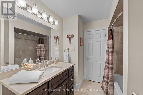 403 - 1 Sherwood Street, Kawartha Lakes (Bobcaygeon), ON 