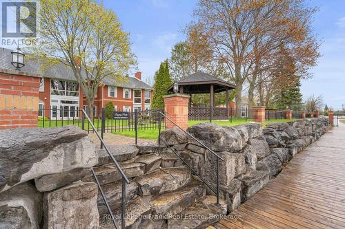 403 - 1 Sherwood Street, Kawartha Lakes (Bobcaygeon), ON 