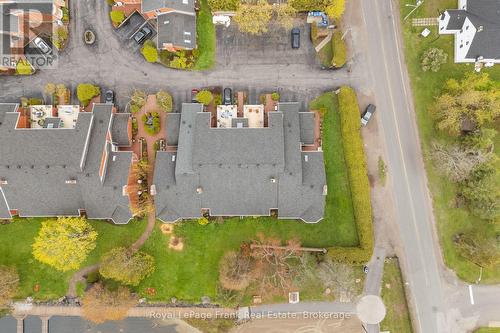 403 - 1 Sherwood Street, Kawartha Lakes (Bobcaygeon), ON 