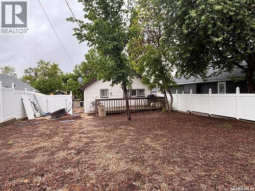 212 3Rd Avenue E, Kindersley, SK 