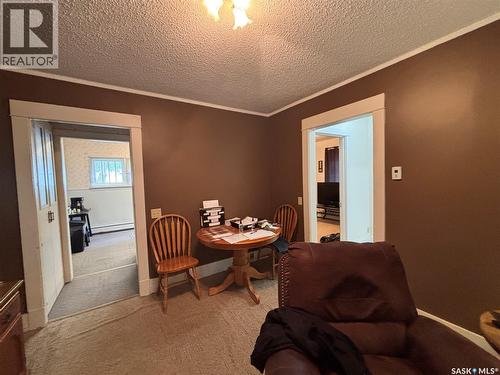 212 3Rd Avenue E, Kindersley, SK 