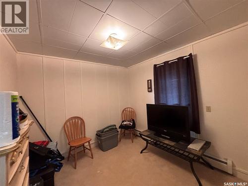212 3Rd Avenue E, Kindersley, SK 