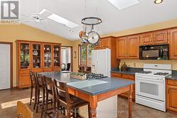 Quartz counters, built in wall cabinet - 