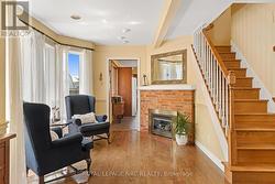 Sitting area with gas fireplace - 