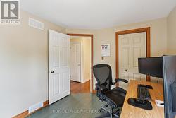 Office/3rd bedroom with closet. - 