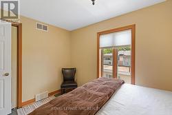 2nd bedroom - 