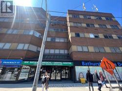 501 - 800 BATHURST STREET Toronto, ON M5R 3M8