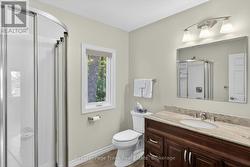 Ensuite bathroom - 