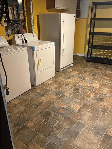 28 Ash Street, Thompson, MB 
