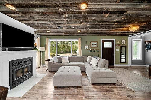 183 Thurston Drive, Ste Anne Rm, MB 