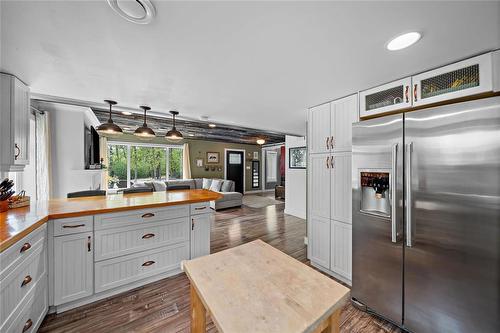 183 Thurston Drive, Ste Anne Rm, MB 