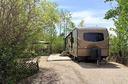 15 Sunrise Lane  St Malo, MB R0A 1T0