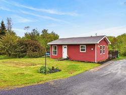 410 AUBURN Avenue Stellarton, NS B0K 2A0