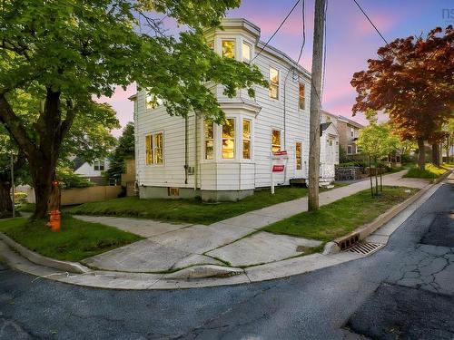 3342 Robie Street  Halifax, NS B3K 4S2
