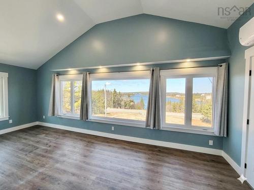 2351 Ostrea Lake Road, Ostrea Lake, NS - Indoor Photo Showing Other Room