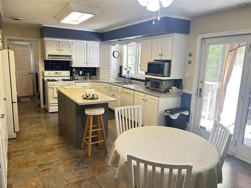 6 Ainsley Court, Fall River, NS 