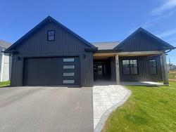18 Neill Drive  Charlottetown, PE C1A 9B2