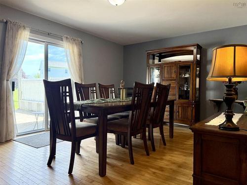 18 Fletcher Drive, Amherst, NS 