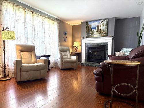 18 Fletcher Drive, Amherst, NS 