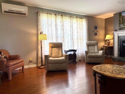 18 Fletcher Drive, Amherst, NS 