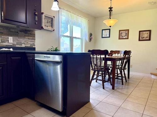 18 Fletcher Drive, Amherst, NS 