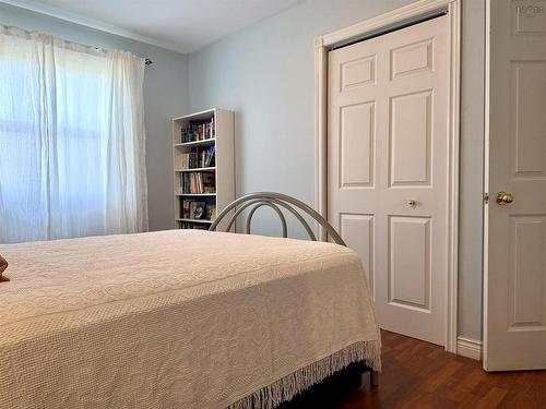 18 Fletcher Drive, Amherst, NS 