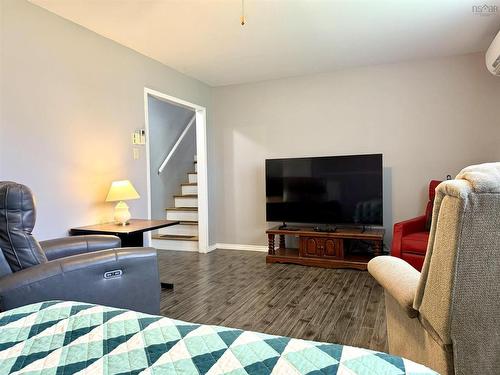 18 Fletcher Drive, Amherst, NS 
