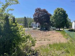 11 Highland Avenue  New Minas, NS B4N 3J4