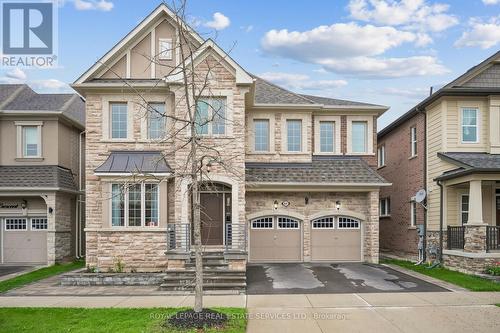62 HOEY CRESCENT  Oakville, ON L6M 0W4