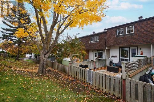 B - 902 Elmsmere Road, Ottawa, ON 