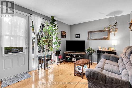 B - 902 Elmsmere Road, Ottawa, ON 