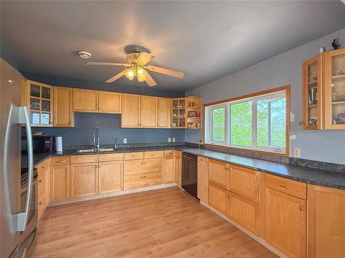 98041 40 N Road, Wawanesa, MB 