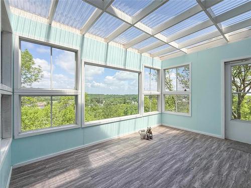 98041 40 N Road, Wawanesa, MB 