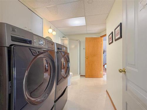 98041 40 N Road, Wawanesa, MB 