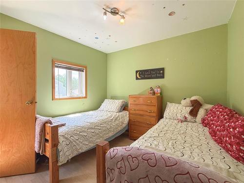 98041 40 N Road, Wawanesa, MB 