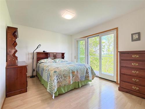98041 40 N Road, Wawanesa, MB 